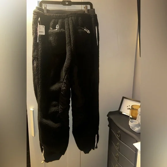 NWT FREE PEOPLE Sundown Fleece Jogger Pants - Black$168MSRP